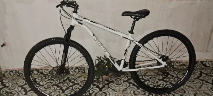 Vendo bicicleta mountan bike aro 29 Cairu COM NOTA FISCAL