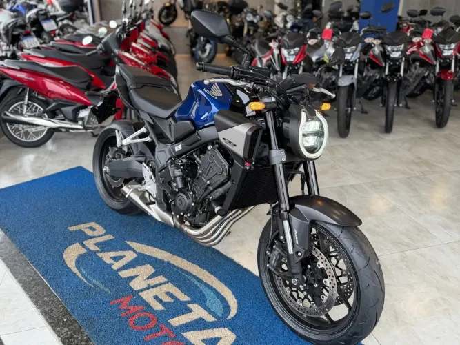 HONDA CB650R E-CLUTCH 2026 | APENAS 1.700 KM
