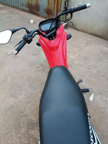 Vende-se POP110i pronto para transferir. Revisada e bem conservada.