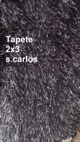 Tapete 2 x 3 em excelente estado. Usado. Sem avarias.