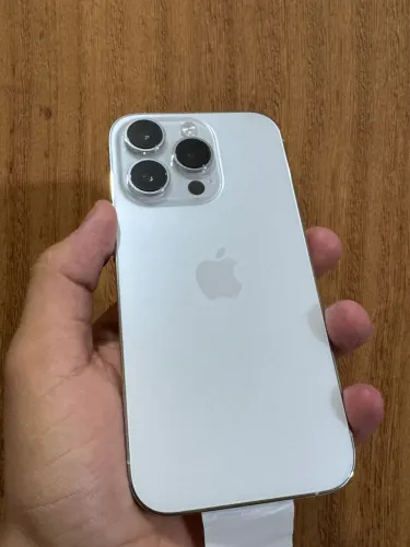 iPhone 14 Pro 256 seminovo sem problemas