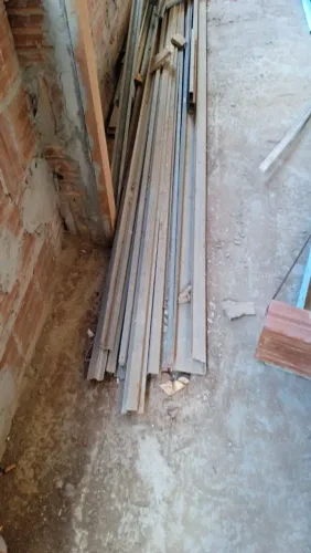Estrutura Metálica em tesoura + Perfis de ferro
