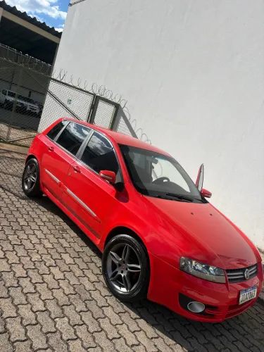Fiat Stilo 1.8 Attractive Flex 8V 5P 2010