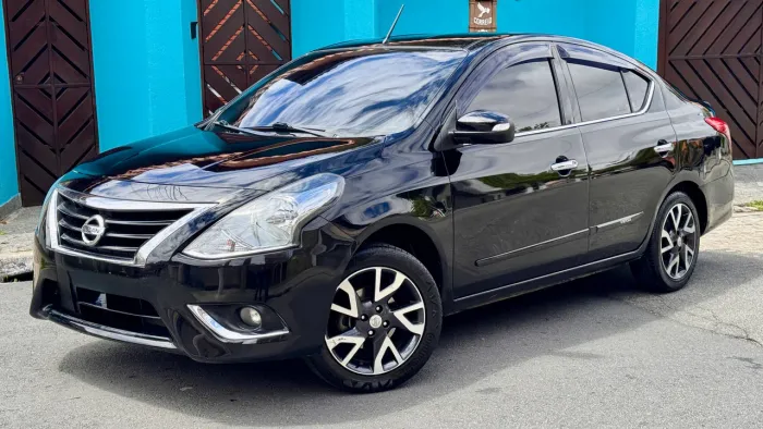 Nissan Versa Unique 1.6 16V Flexstart 4P Aut. 2017