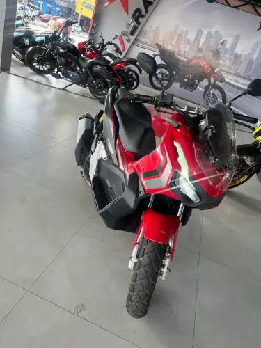 Moto seminova ADV, 5133km