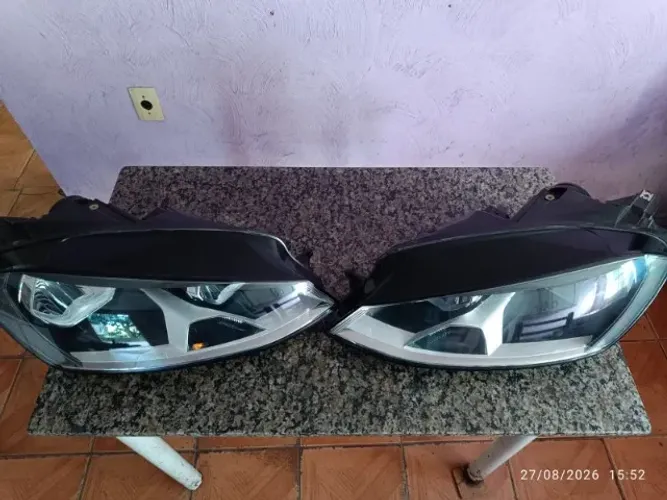 Farol Dianteiro e Esquerdo Original Volkswagen Golf MK7 de 2014 a 2019