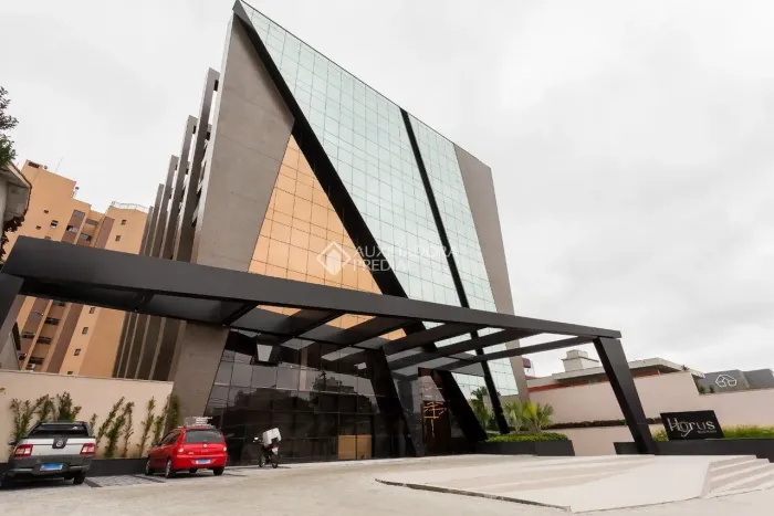 Sala comercial nova 60m2 para venda na Avenida Vicente Machado Batel