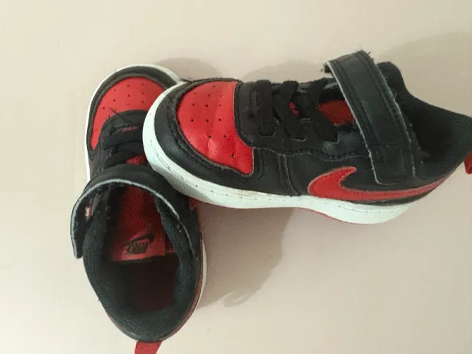 Tênis Nike Court 7c