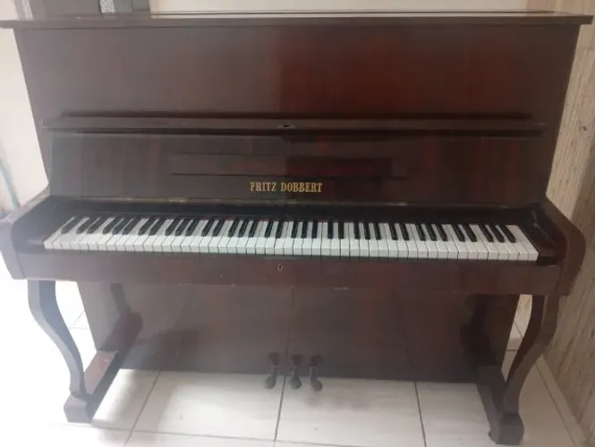 Piano Fritz Dobbert 