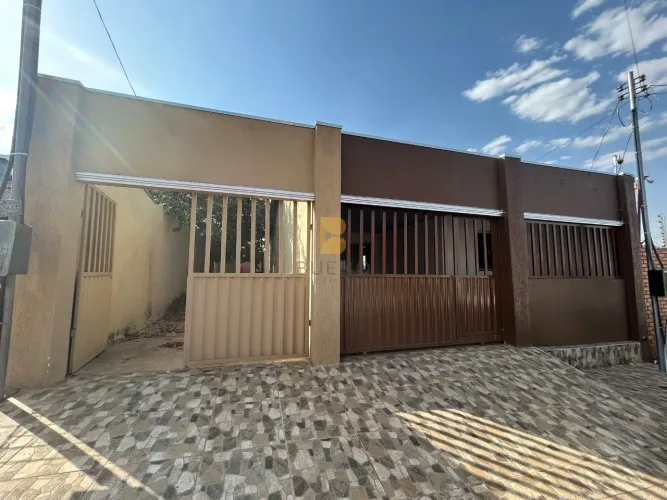 CASA RESIDENCIAL em VÁRZEA GRANDE - MT, JARDIM DOS ESTADOS