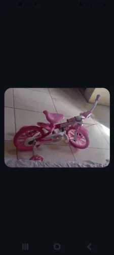 Estou vendendo uma bicicleta de criança
