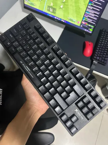 Teclado gamer mecânico