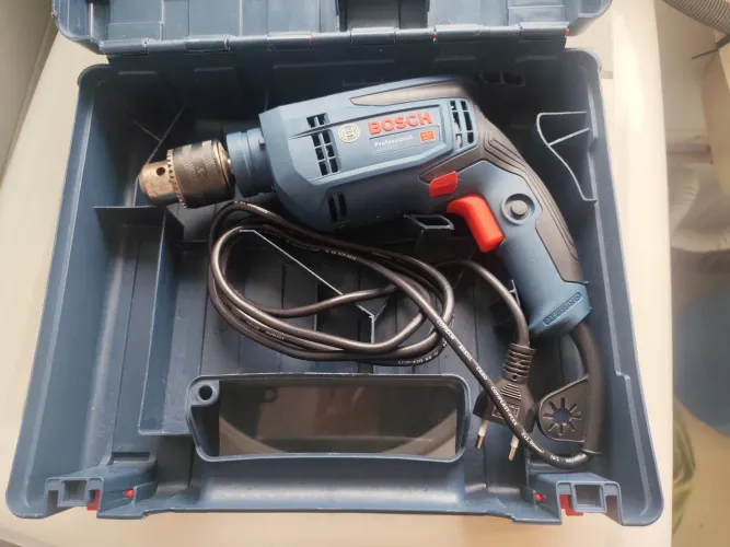 Furadeira de Impacto Bosch GSB 13 RE - 750W