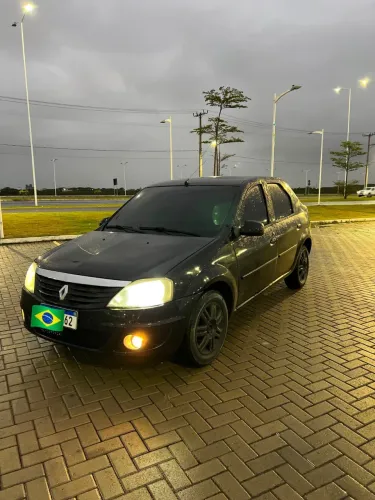 Renault Logan Expression Hi-flex 1.6 8V 4P 2013