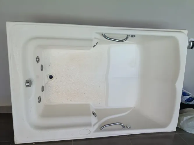 Banheira de hidromassagem