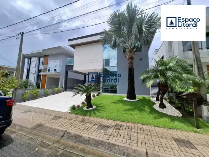 LINDO SOBRADO EM CONDOMINIO FECHADO