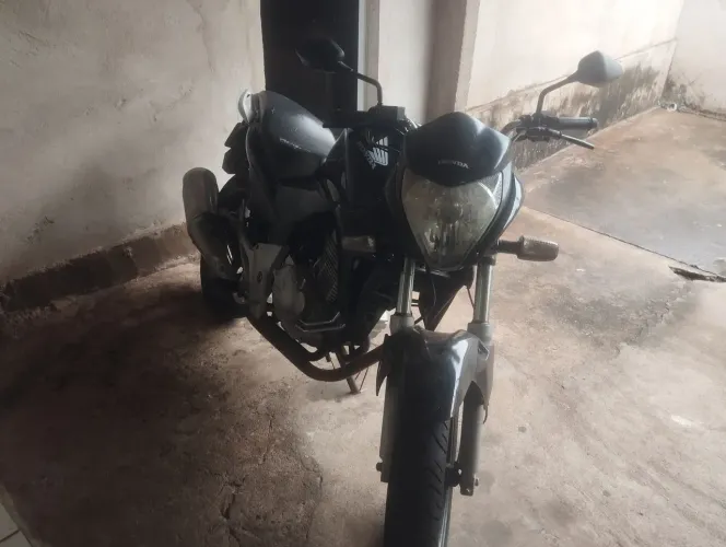 CB 300R a venda 