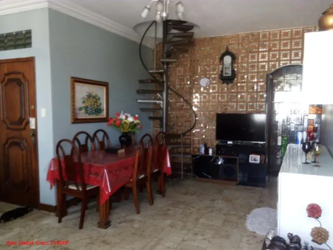 Excelente cobertura duplex, 5/4, sendo 4 suítes, 1 vagas, 240m², Garcia, Salvador - BA.