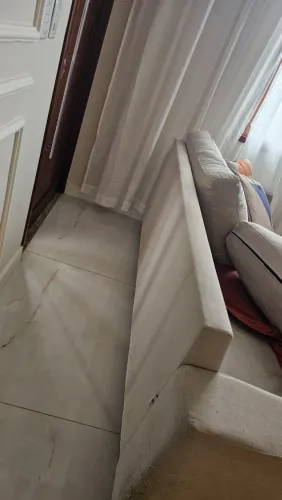 Um sofá