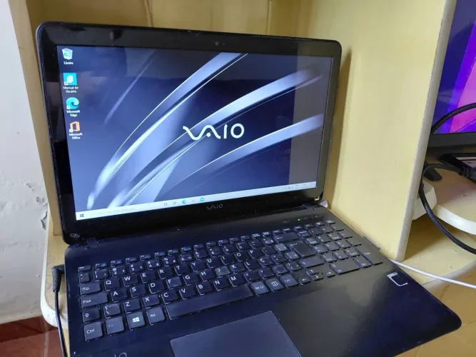 Notebook usado Sony Vayo VJF153F11X Core i3 5005U 4gb de Memória Ram 