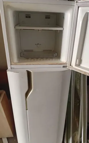 Geladeira Electrolux frost free