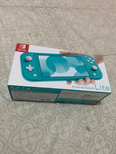 Nintendo Switch Lite NOVO (Cartão SD 128Gb + Película)