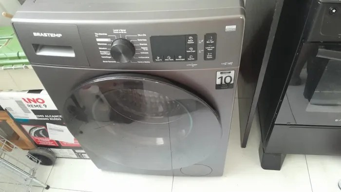 LAVA E SECA ROUPAS BRASTEMP 11kg POUCOS MESES DE USO NA GARANTIA 