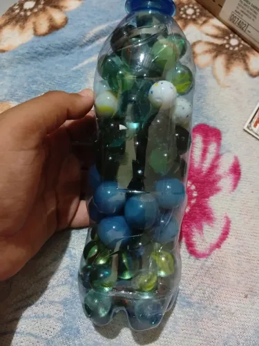 Bolas de gude e ótimo estado