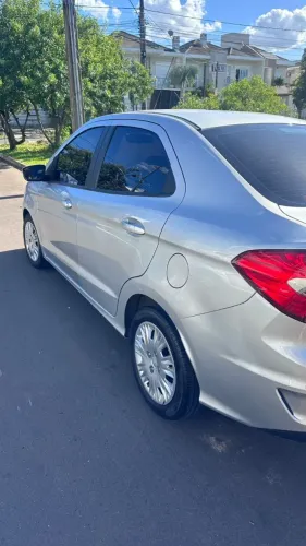 aluguel de carro mensal ou semestral contrato com caução de 1 mes