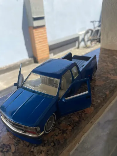 Miniatura GM Silverado 