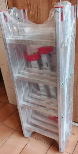 Escada articulada alumínio (NOVA)