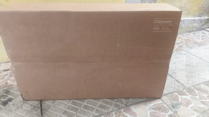 Monitor Gamer Samsung Odyssey G5 de 32 polegadas 