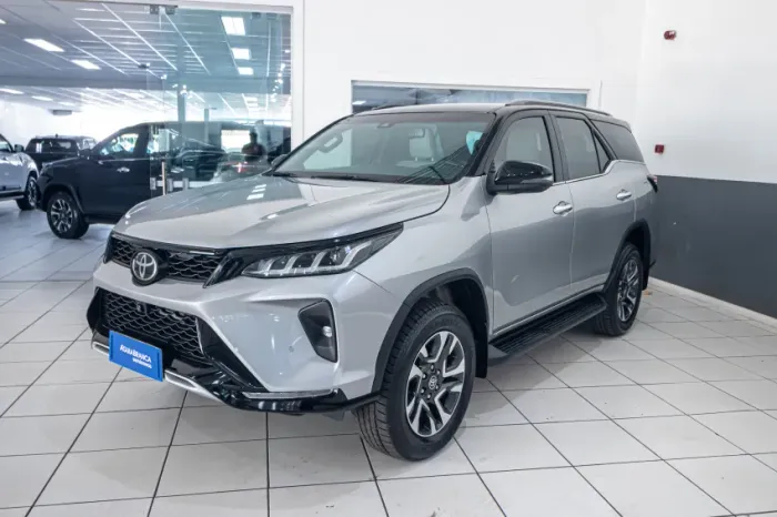 Toyota Hilux SW4 SRX Diamo. 4X4 2.8 TB DIE AUT 2024