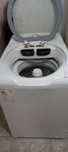 Maquina de lavar roupas Brastemp 11 kg, com defeito, não está centrifugando.o