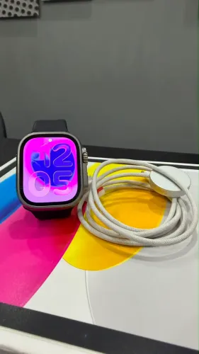 Apple Watch ULTRA 2 49mm ( muito conservado sem detalhes