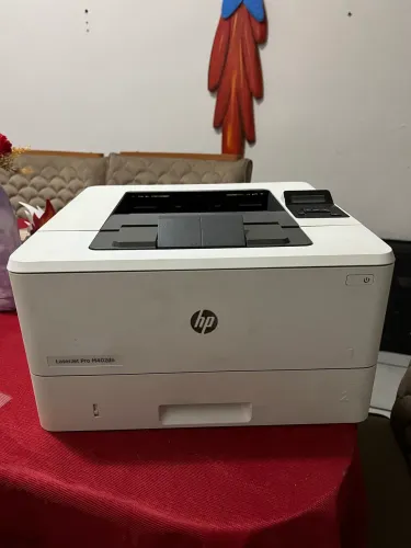 Impressora HP LaserJet Pro M402dn - Laser Monocromática