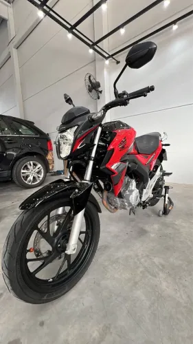 HONDA CB250 TWISTER