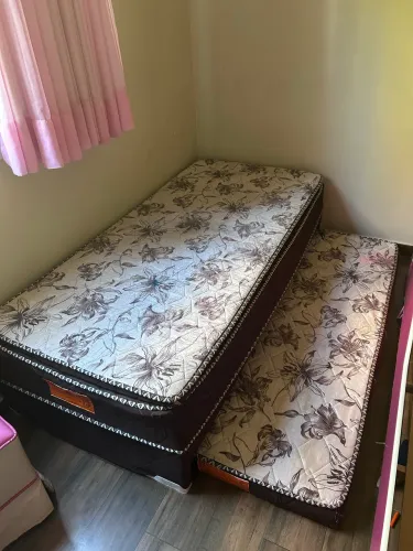 Cama e colchão 