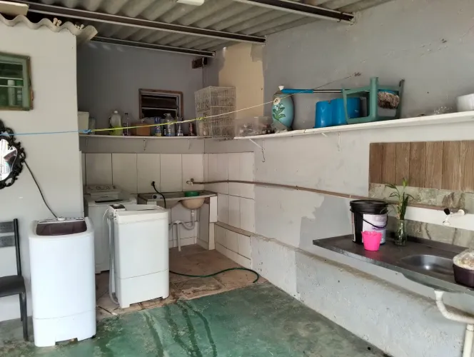 Vendo casa na quadra 15 conjunto A...... URGENTE 