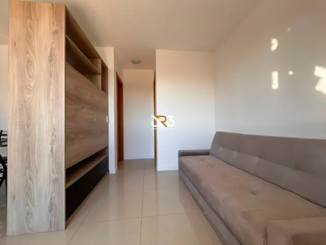 Apartamento mobiliado para locação no Edifício Prime Paranaguá com sacada e vista ampla no