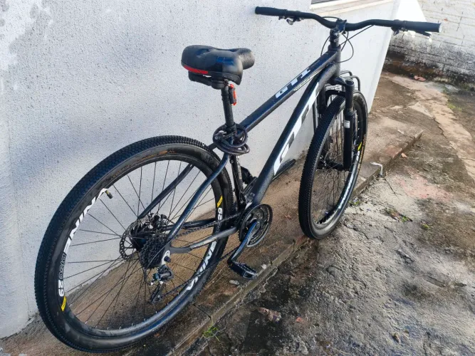 Bicicleta aro 29 preta 