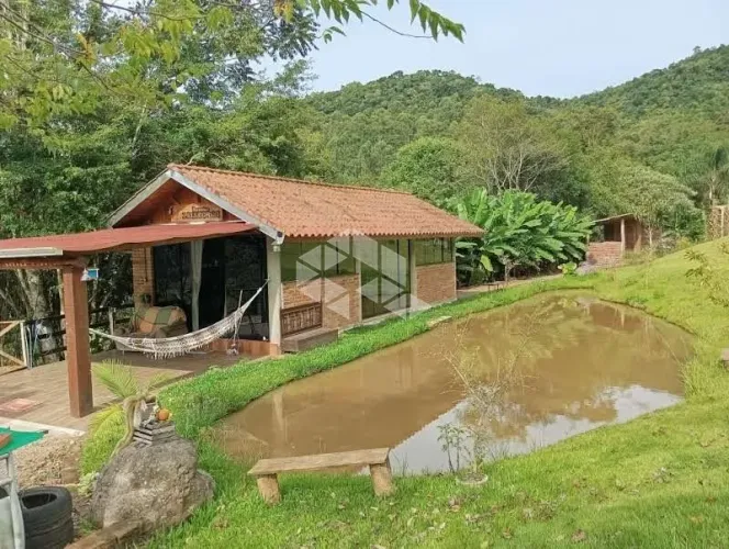 Chácara à venda com casa no interior de Forquetinha-RS