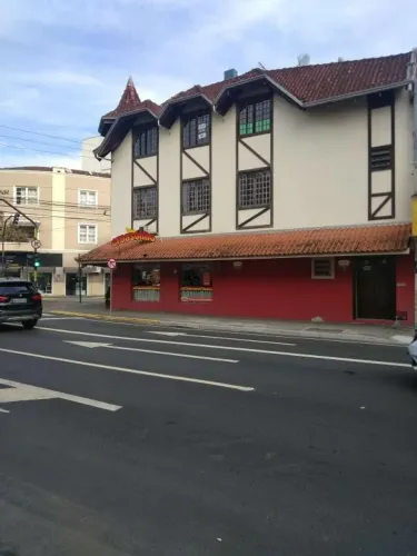 SALA COMERCIAL no CENTRO com 0 quartos para LOCAÇÃO, 106 m²