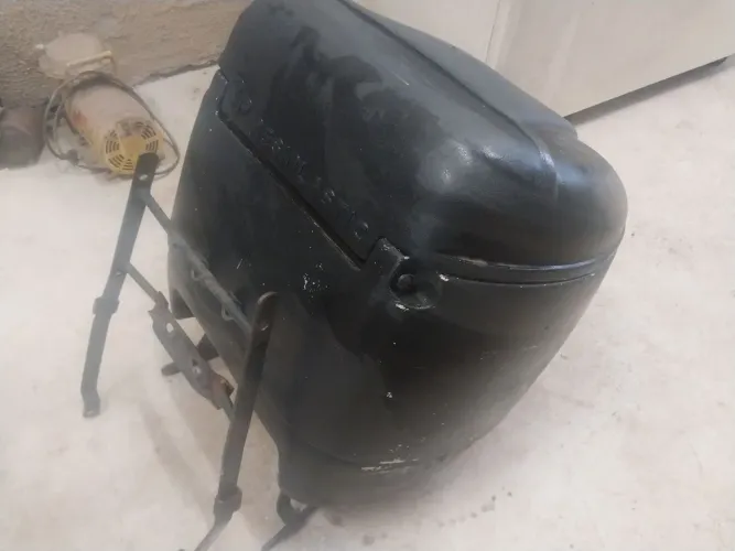 Baú  com suporte