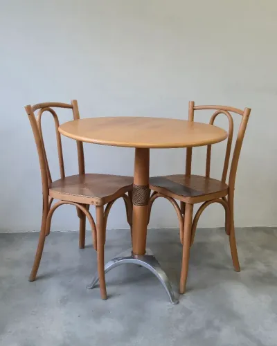Mesa e cadeiras, puro charme!
