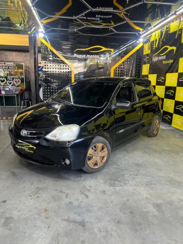 Toyota Etios X 1.3 Flex 16V 5P Mec. 2013