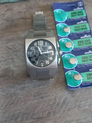 Relógio Breil Kult Chronograph + 4 Baterias novas