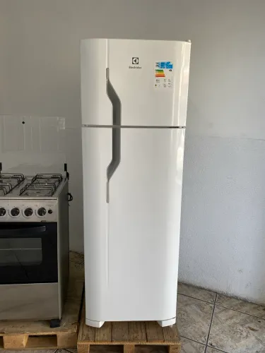Geladeira Electrolux 2 Portas - ENTREGO