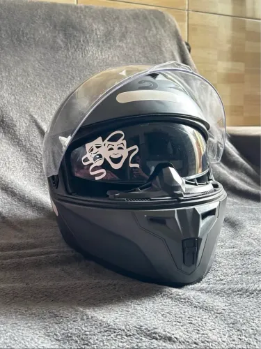 Capacete RaceTech articulado