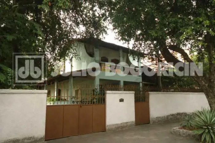 VALQUEIRE - TERRENO - 1840M² - FRENTE DE RUA - JBJ81290